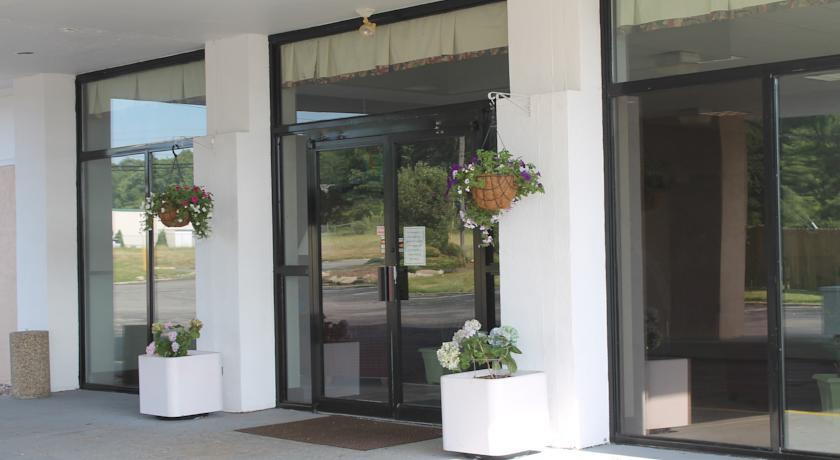 California Palms Hotel And Suites Austintown Kültér fotó